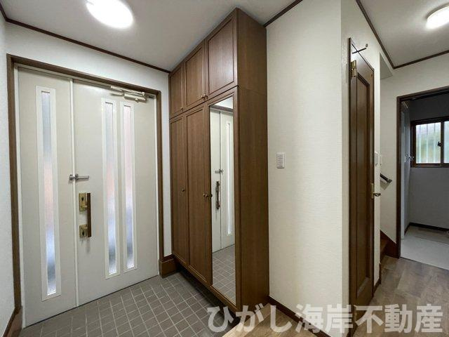 平塚市四之宮　中古戸建の玄関|2022年　フルリフォーム完了！　玄関