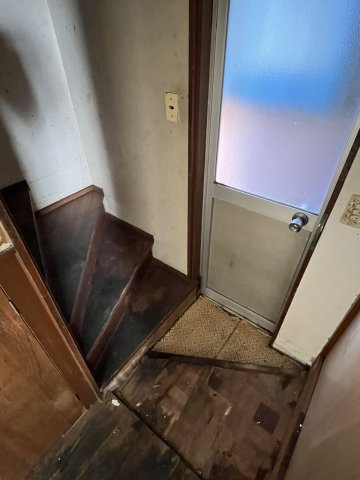 桃浜町テナントの玄関