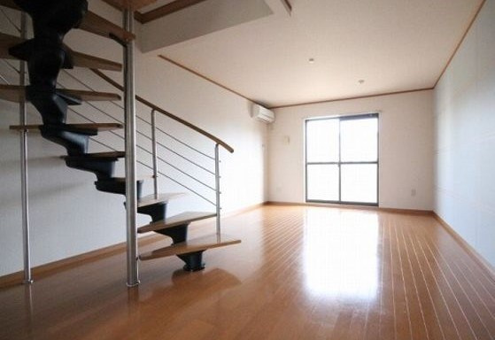 アビタシオン竹ノ山A・Ｂの居間・リビング