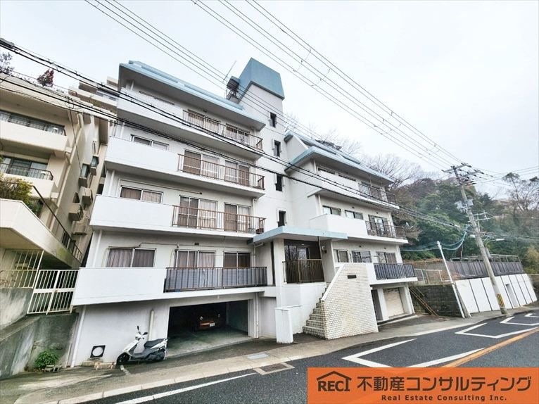 六甲ロイヤルの外観