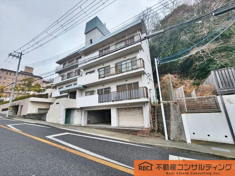 六甲ロイヤルの外観