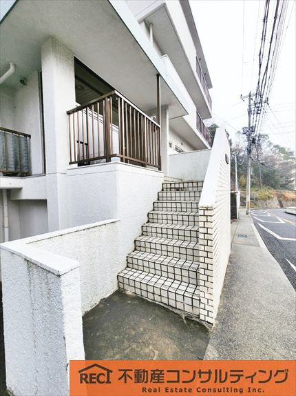 六甲ロイヤルのエントランス