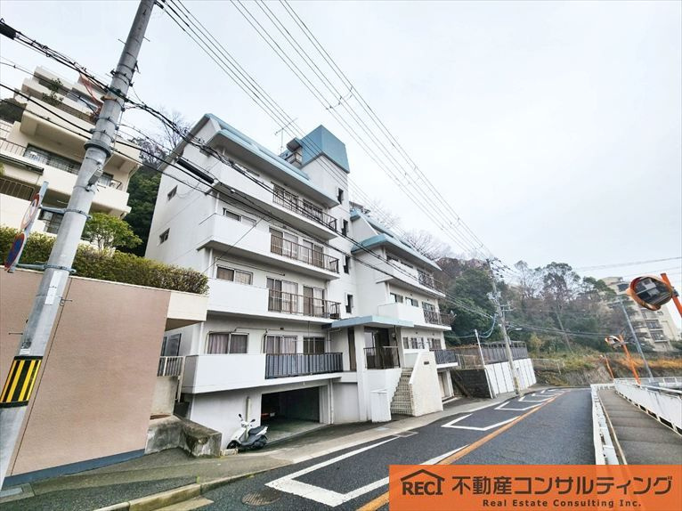 六甲ロイヤルの外観