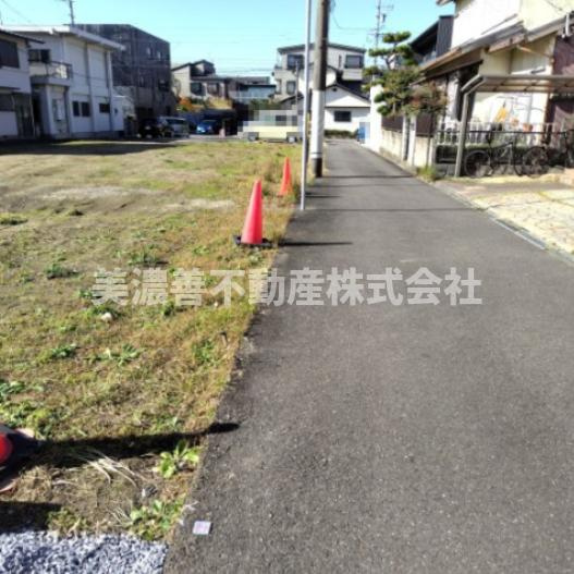 ６６２７１　岐阜市加納鉄砲町３丁目土地の外観