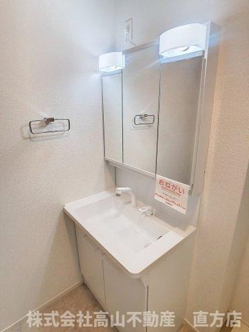 北九州市八幡西区茶屋の原１丁目のアパートの洗面所