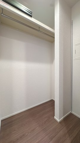 【収納】 | 朝日プラザ大橋南☆仲介手数料無料☆ | ふとしたスペースに、活かされた収納。生活を支えるのはこんな気遣い。