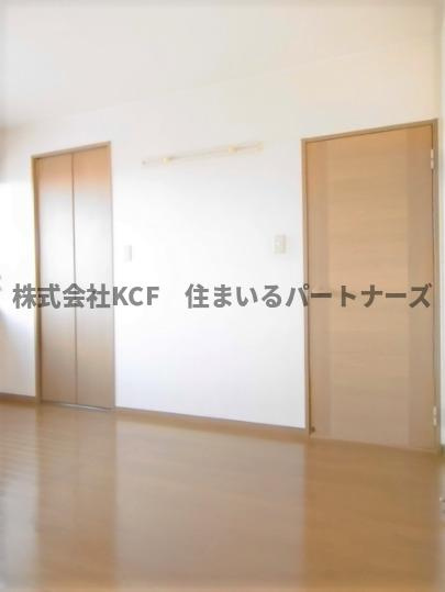 ドミールパーク江崎の居間・リビング|使いやすいリビングです