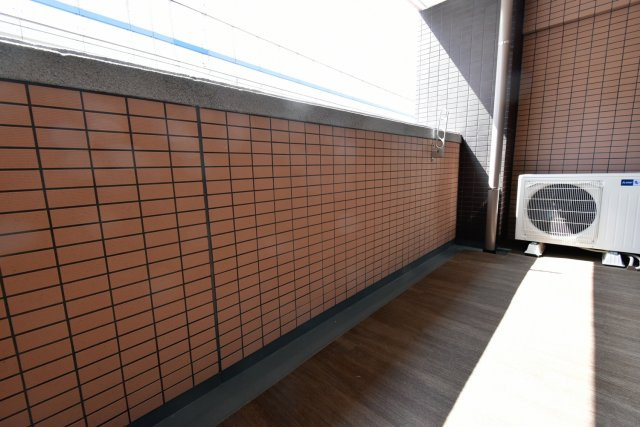 プレジオ西宮今津のバルコニー