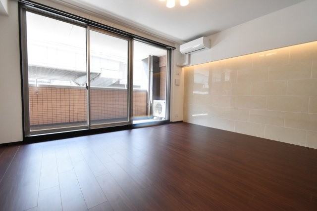 プレジオ西宮今津の居間・リビング