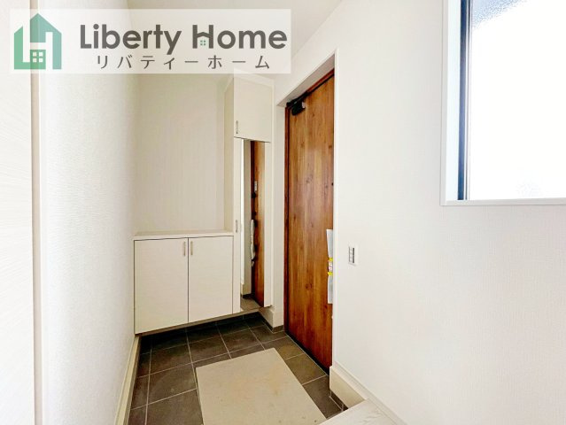 取手市白山6期　新築戸建　1号棟の玄関