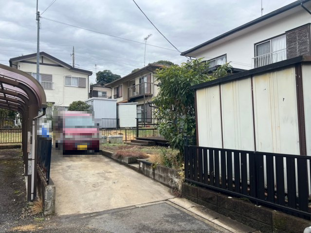 新橋　中古戸建の駐車場