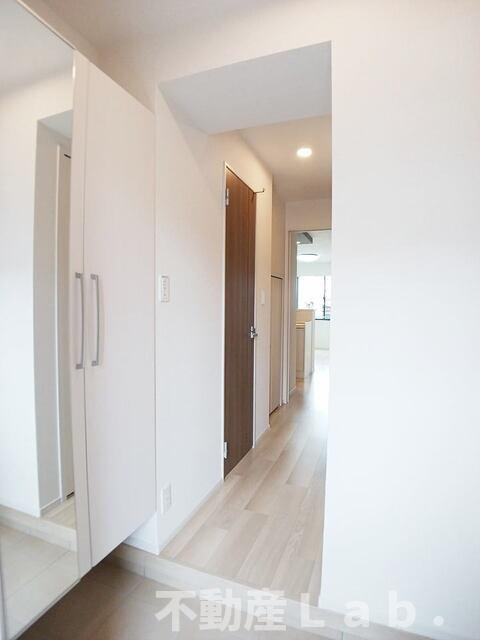 ルミノーソの玄関