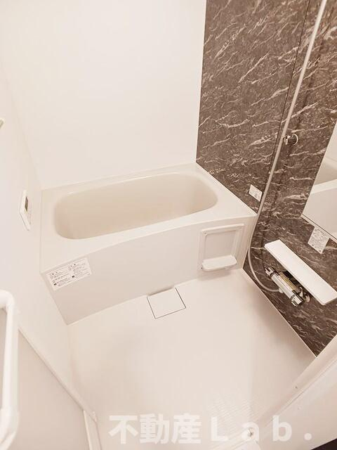 ルミノーソの浴室