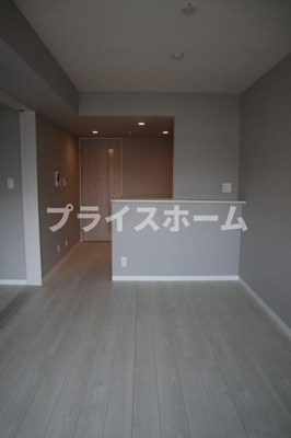 【居間・リビング】 | フローラル筥松　仲介手数料半額!プライスホームなら初期費用が安い！