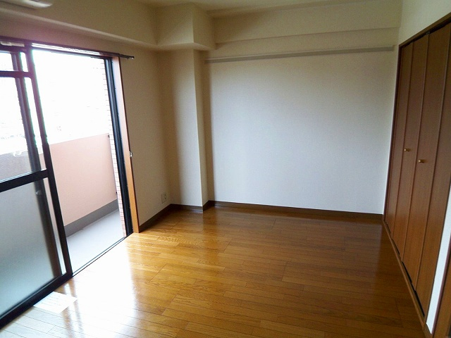 セレナ東甲子園の寝室