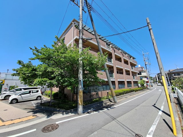 セレナ東甲子園の外観