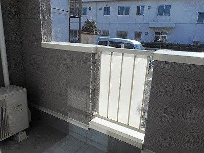 【バルコニー】 | セレニテ | バルコニーからの眺めを楽しみながら食事をしませんか
