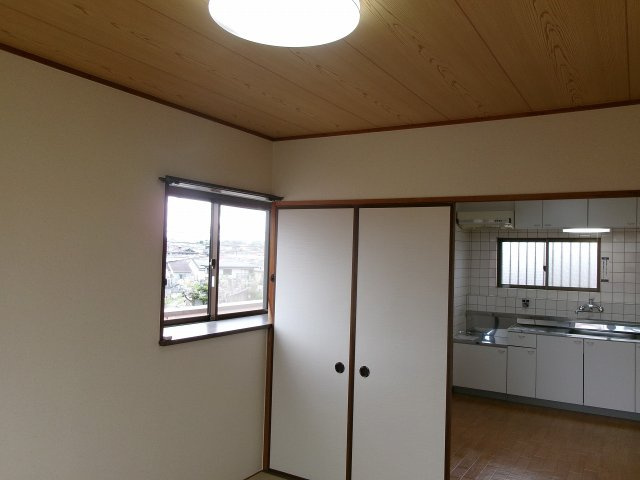 ルミエールSATOHの和室