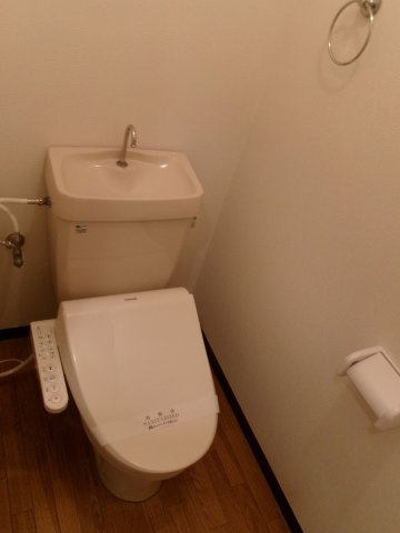 ルミエールSATOHのトイレ