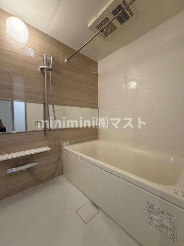 プレジオテンマの浴室