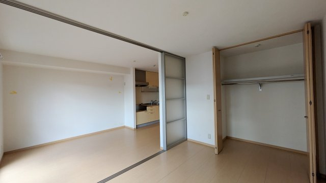 【寝室】