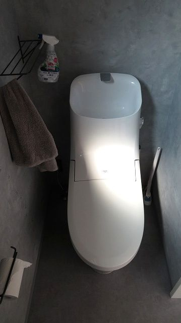 高知市重倉 中古戸建てのトイレ