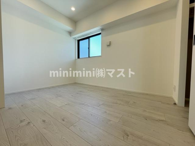 コンフォリア・リヴ谷町四丁目の洋室