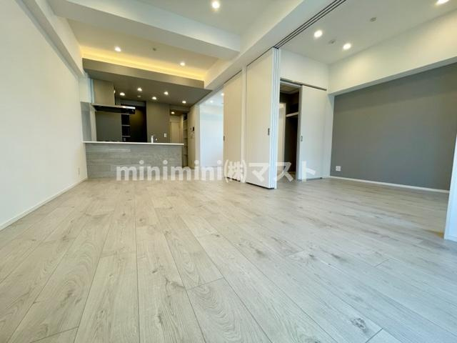 コンフォリア・リヴ谷町四丁目の居間・リビング