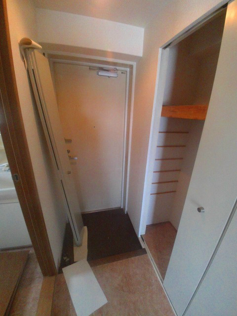 C-ARK神戸西（シーアーク）の玄関