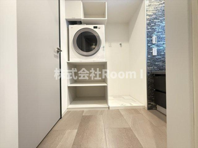 【洗面所】 | コンフォリア・リヴ谷町四丁目 | ゆったりとスペースのある洗面所