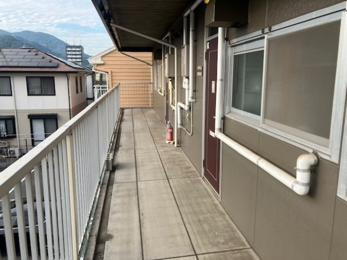 山田アパートのバルコニー