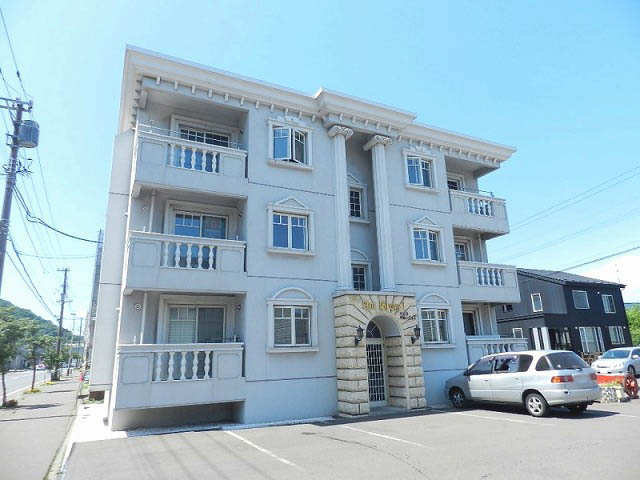 ビィラ・アンスブルージュの外観