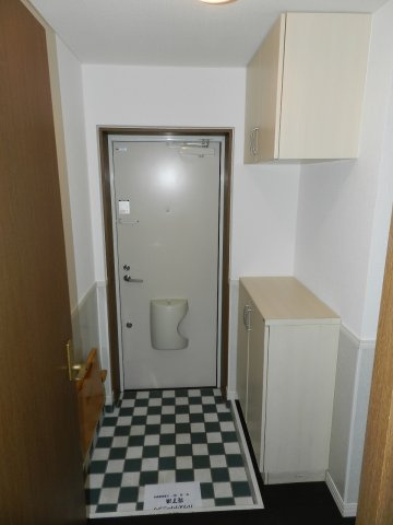 ビィラ・アンスブルージュの玄関