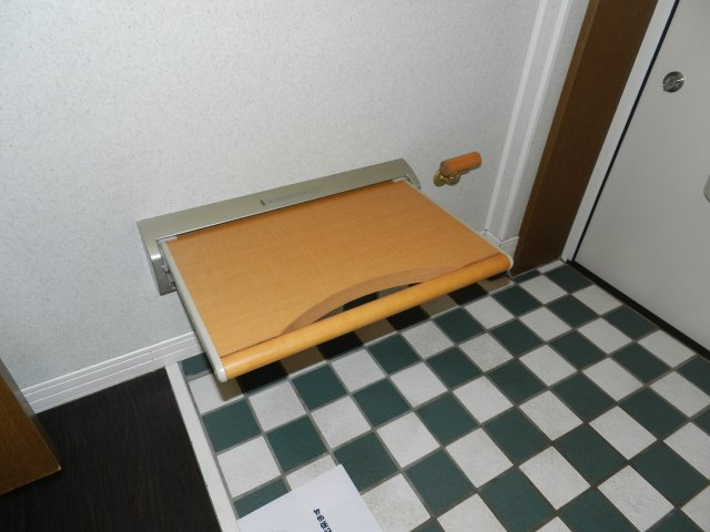 ビィラ・アンスブルージュの玄関