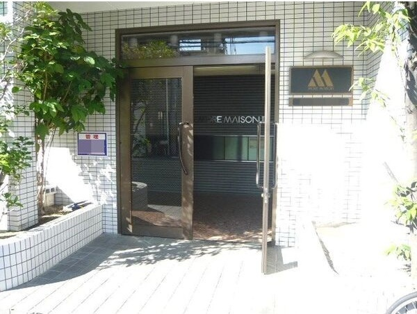 モアメゾンIIの玄関