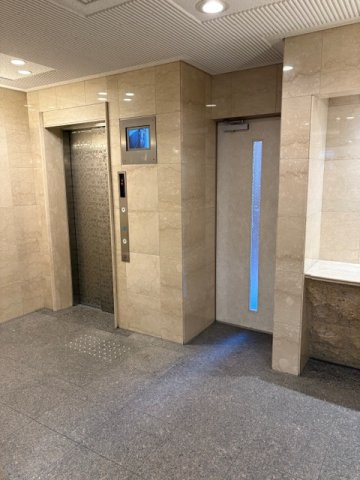 ◆角住戸の１Ｋ◆防犯カメラ＆オートロック付きの設備充実◆プレサンス京都四条河原町ネクステージのその他共用部分|エレベーター