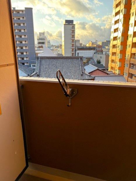 ◆角住戸の１Ｋ◆防犯カメラ＆オートロック付きの設備充実◆プレサンス京都四条河原町ネクステージのバルコニー|バルコニー
