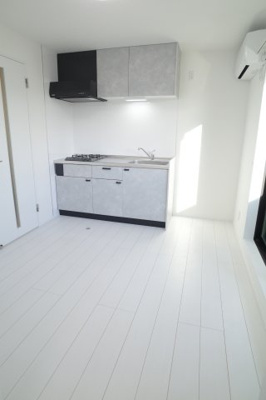 【居間・リビング】 | コネクトパーク東本町 | 広めのお部屋でレイアウトも自由自在。