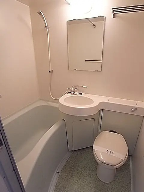 ランブラス芦屋の浴室