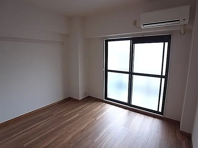 ランブラス芦屋の居間・リビング