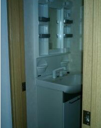 千葉県館山市1棟アパートの独立洗面台