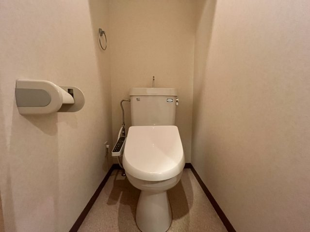 アンピール伏見桃山のトイレ