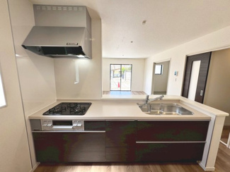 【キッチン】 | 助松町３丁目　新築分譲住宅　全２区画 | 使いやすいキッチンです