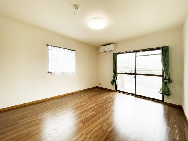 グレイスKMの居間・リビング