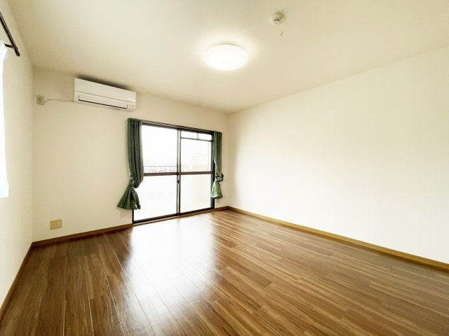 グレイスKMの居間・リビング