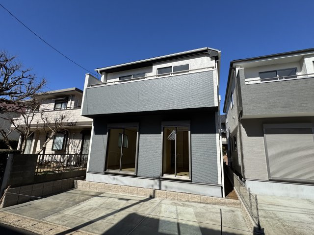 柏市増尾５丁目新築戸建【土小学校：10分】の外観|1号棟南側外観・完成済み内覧可能です！