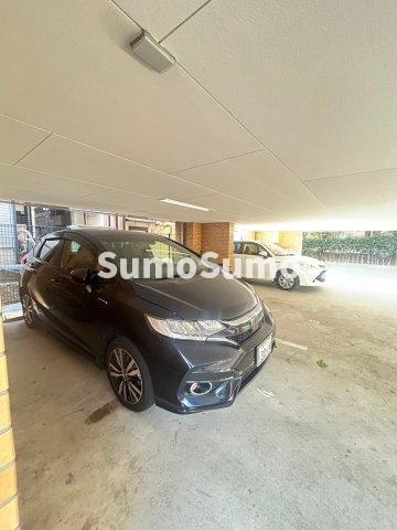 グレードタイム六甲の駐車場