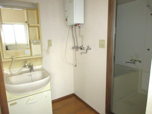 ドリームハイツの洗面所|シャワー付洗面化粧台