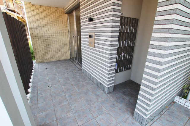 セジュールＣＲのエントランス