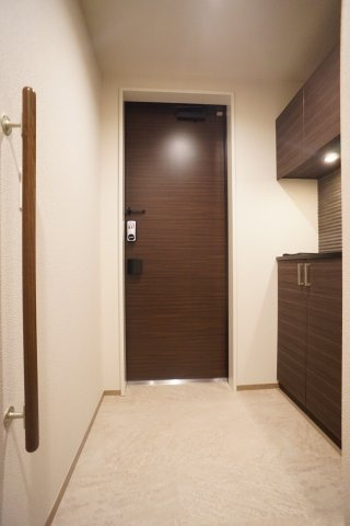 プレステージア稲荷木の玄関|玄関には大型シューズBOXを設置♪